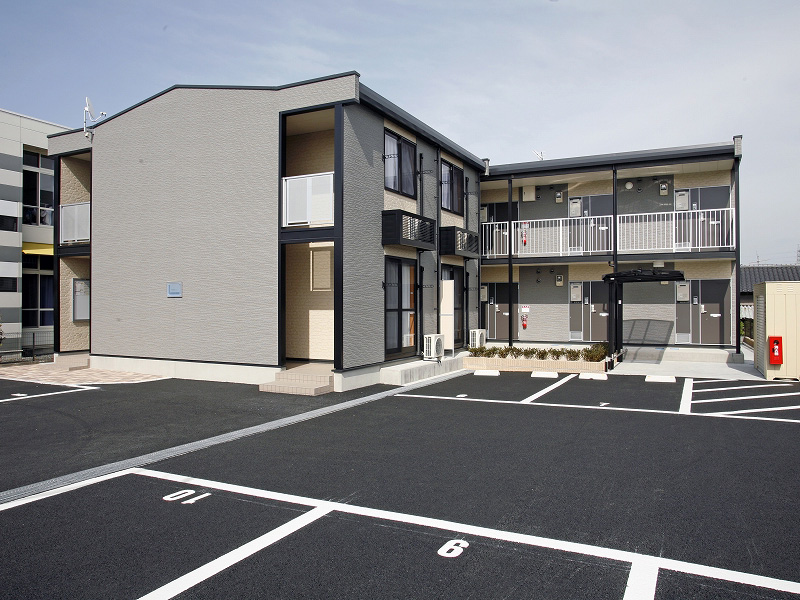 基山駅より徒歩10分 築16年7ヶ月 2階建の賃貸物件