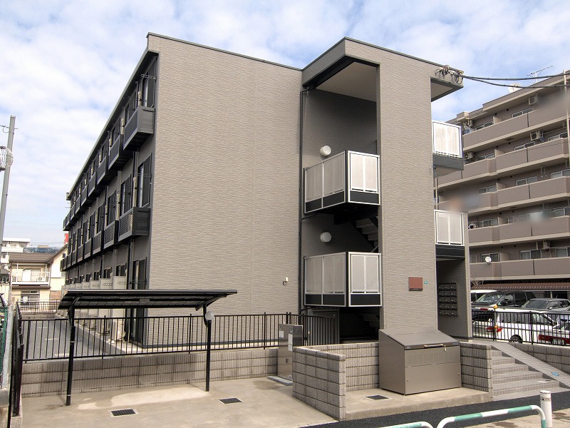 中浦和駅より徒歩19分 3階 築16年8ヶ月の賃貸物件
