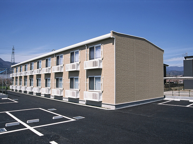 山梨市駅より徒歩12分 築16年9ヶ月 2階建の賃貸物件