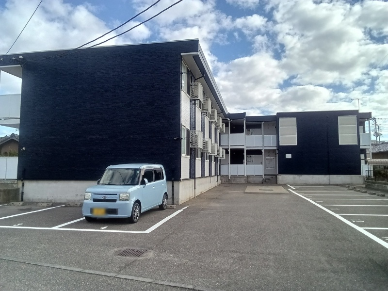 内野駅より徒歩17分 築16年8ヶ月 2階建の賃貸物件