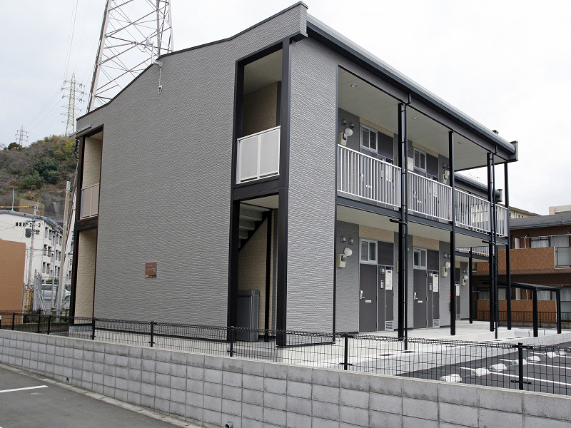 西大分駅より徒歩11分 築16年10ヶ月 2階建の賃貸物件