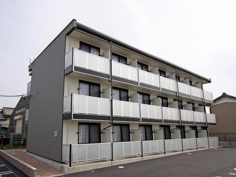 尾張星の宮駅より徒歩15分 築16年8ヶ月 3階建の賃貸物件