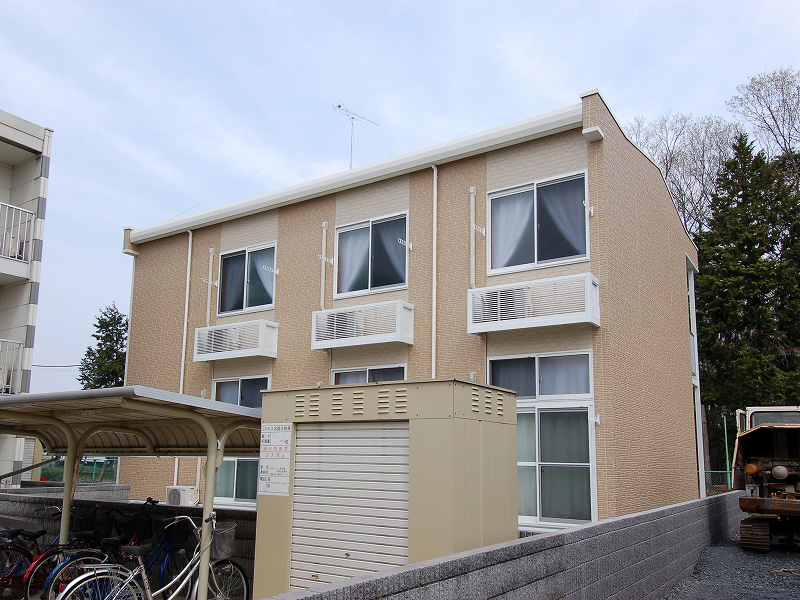 西川田駅より徒歩15分 築16年9ヶ月 2階建の賃貸物件