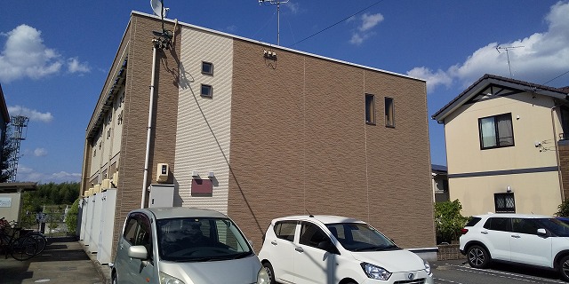 味岡駅より徒歩12分 築16年6ヶ月 2階建の賃貸物件