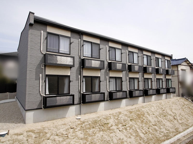 山口駅より徒歩11分 築16年8ヶ月 2階建の賃貸物件