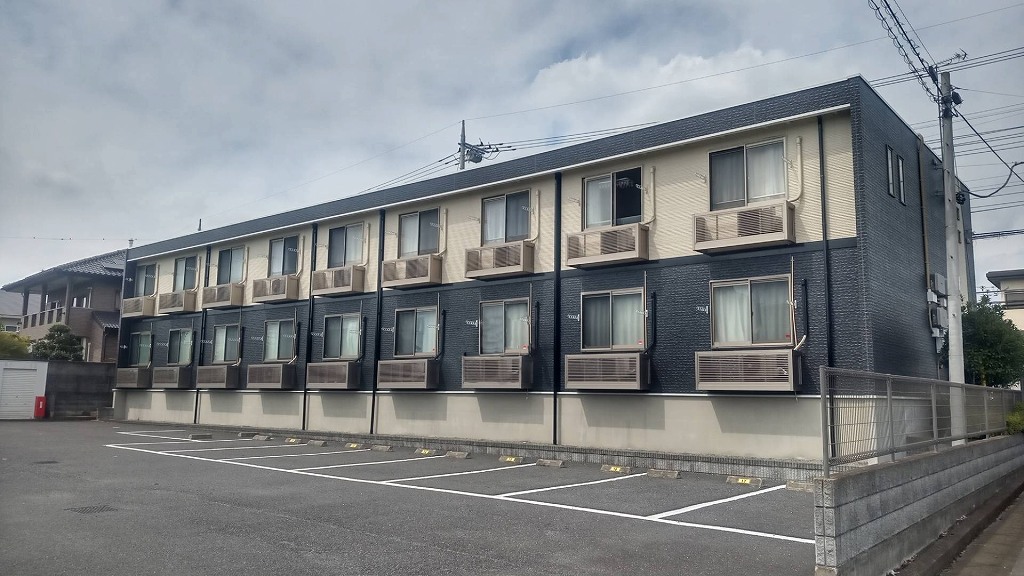 伊勢崎駅よりバス25分 築16年7ヶ月 2階建の賃貸物件