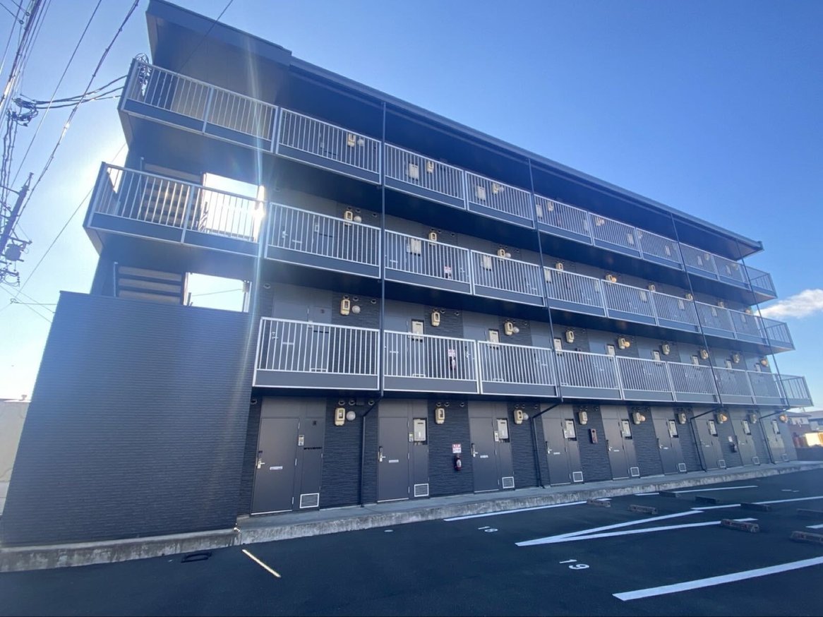 豊橋駅より徒歩15分 築16年9ヶ月 4階建の賃貸物件