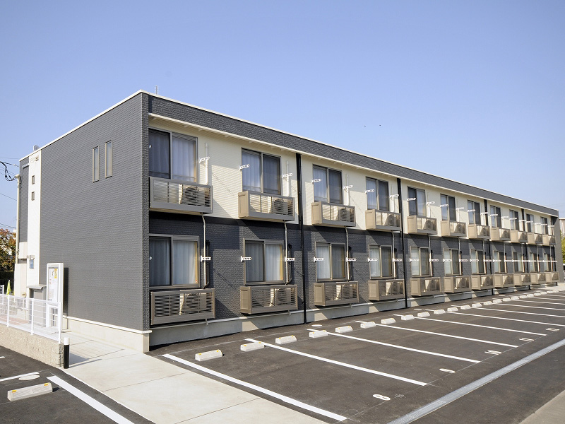 新居浜駅よりバス20分 築16年7ヶ月 2階建の賃貸物件