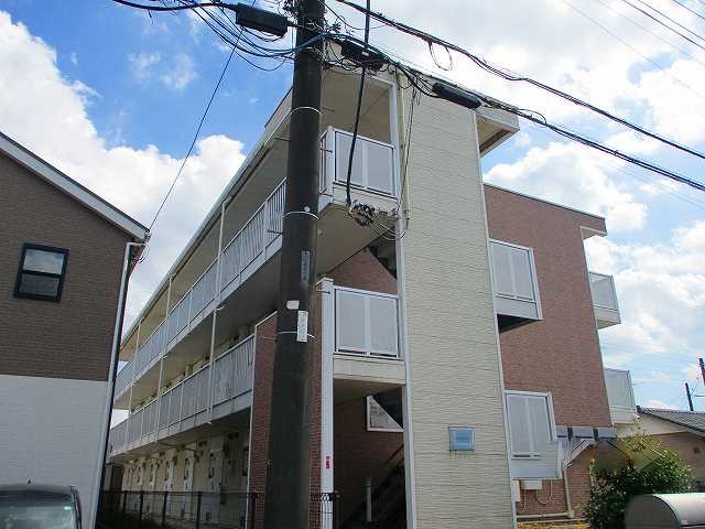 つくば駅よりバス21分 築16年8ヶ月 3階建の賃貸物件