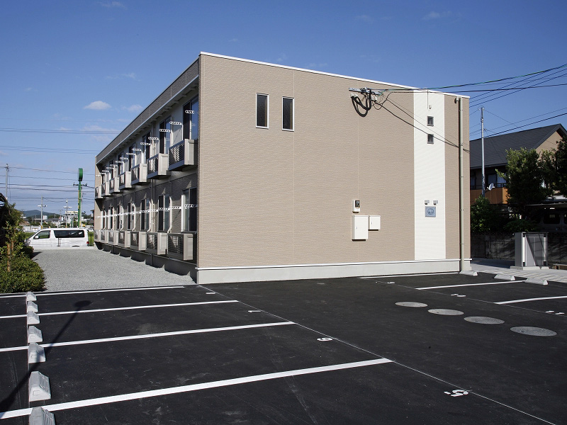 川内駅よりバス30分 築16年4ヶ月 2階建の賃貸物件