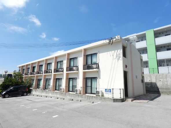 レオパレス我那覇ヒルズの賃貸物件