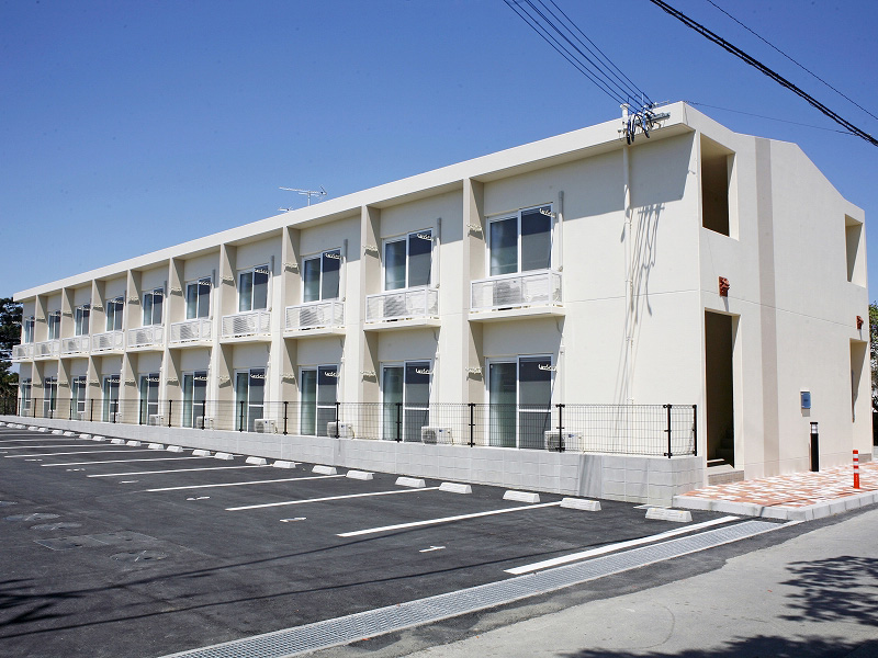 県庁前駅よりバス80分 築15年10ヶ月 2階建の賃貸物件