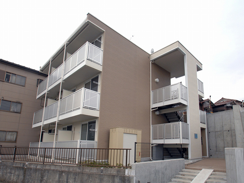 レオパレススペランサ明花 1階 築15年8ヶ月の賃貸物件