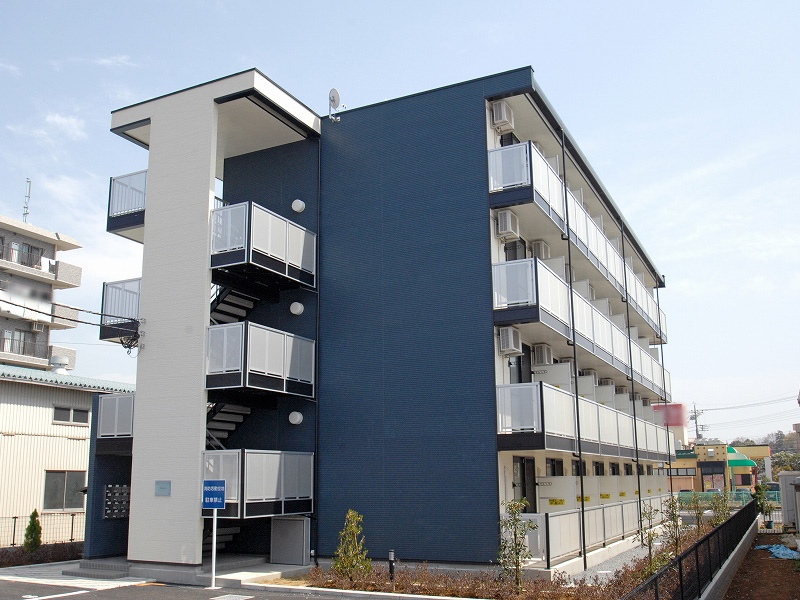 みのり台駅より徒歩17分 築15年8ヶ月 4階建の賃貸物件