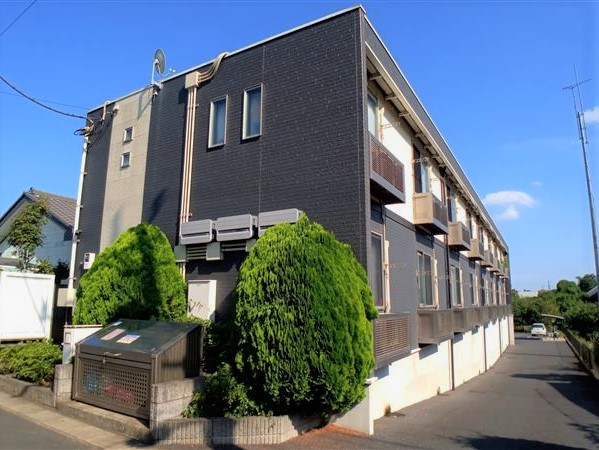 京成成田駅よりバス40分 築15年9ヶ月 2階建の賃貸物件