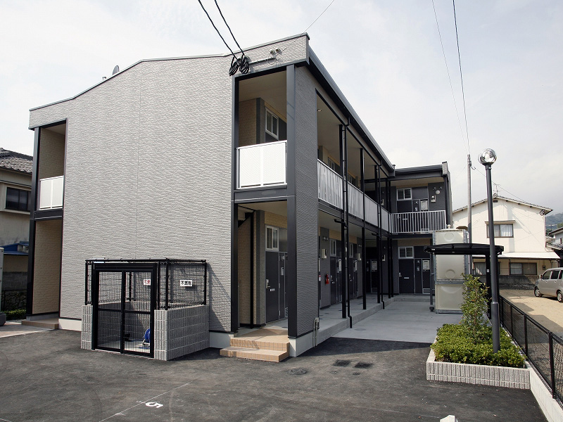 レオパレスセリブレート４の賃貸物件