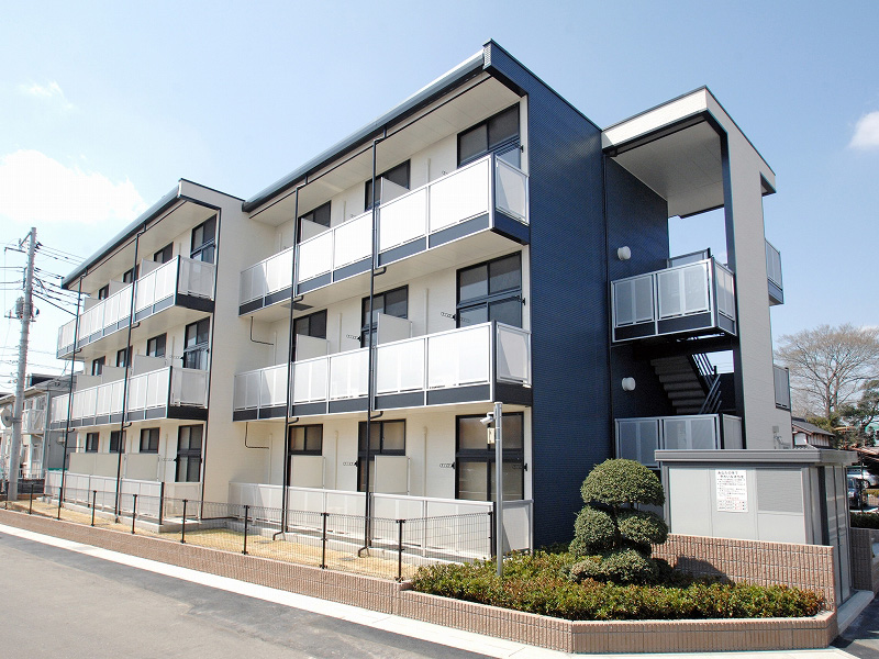 草加駅より徒歩14分 3階 築15年7ヶ月の賃貸物件