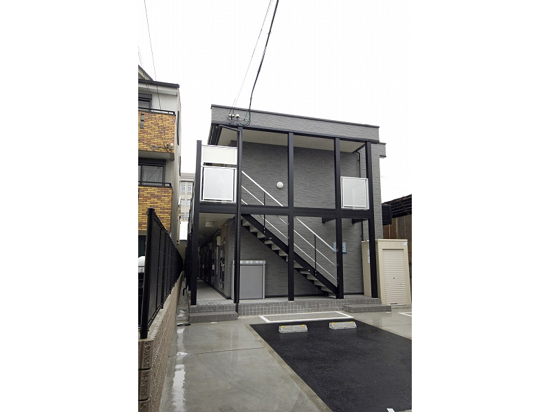 レオパレスモンターニュ日向の賃貸物件