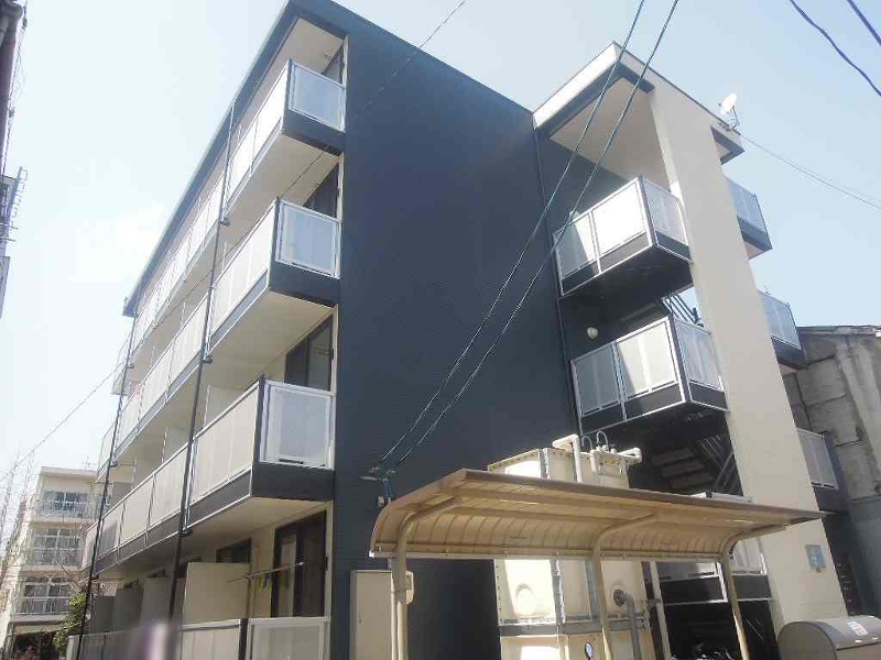 呉駅より徒歩9分 築15年7ヶ月 4階建の賃貸物件