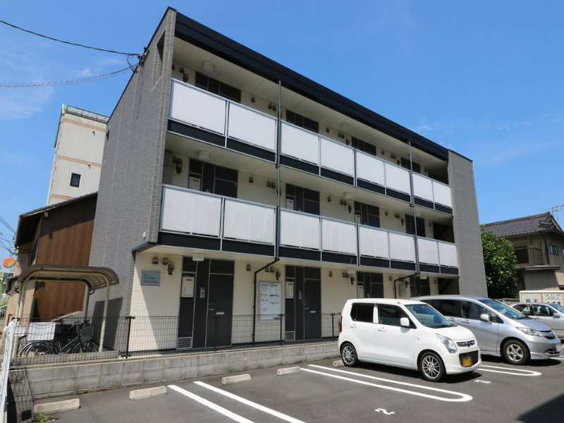 東舞鶴駅より徒歩15分 築16年 3階建の賃貸物件