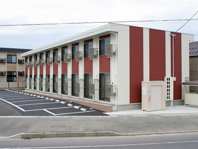 郡山駅よりバス29分 築15年7ヶ月 2階建の賃貸物件