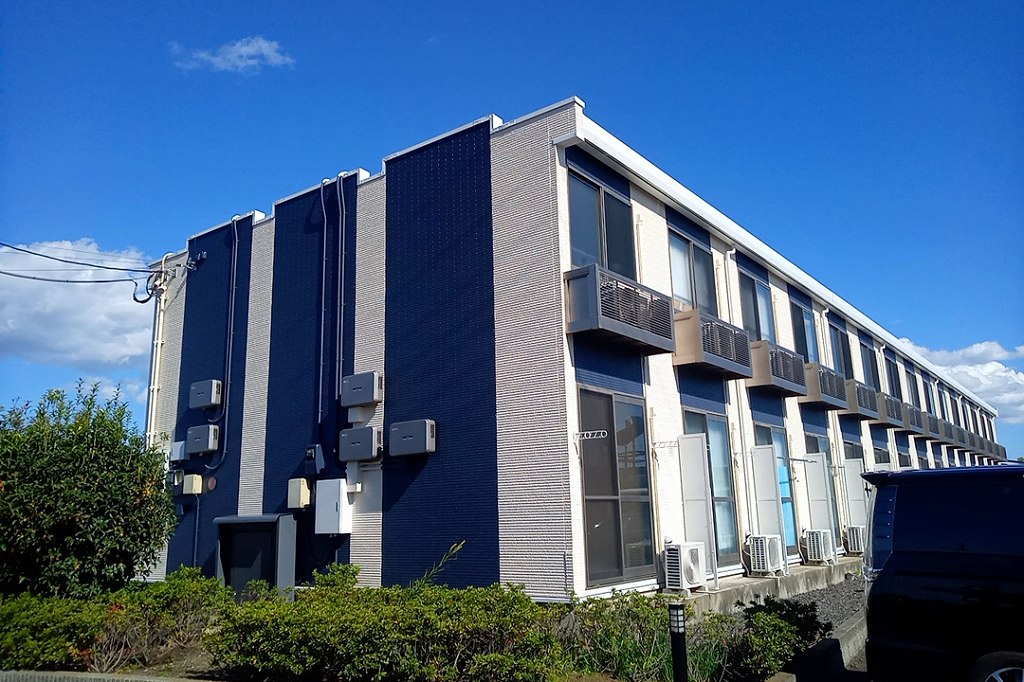 国定駅より徒歩16分 築15年9ヶ月 2階建の賃貸物件