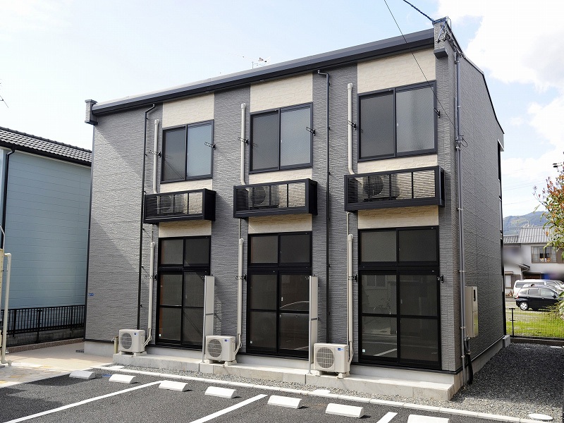 清水駅より徒歩26分 築15年10ヶ月 2階建の賃貸物件