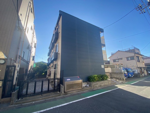 武蔵小山駅より徒歩7分 築15年7ヶ月 3階建の賃貸物件