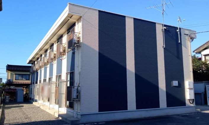 朝菜町駅より徒歩10分 築15年8ヶ月 2階建の賃貸物件