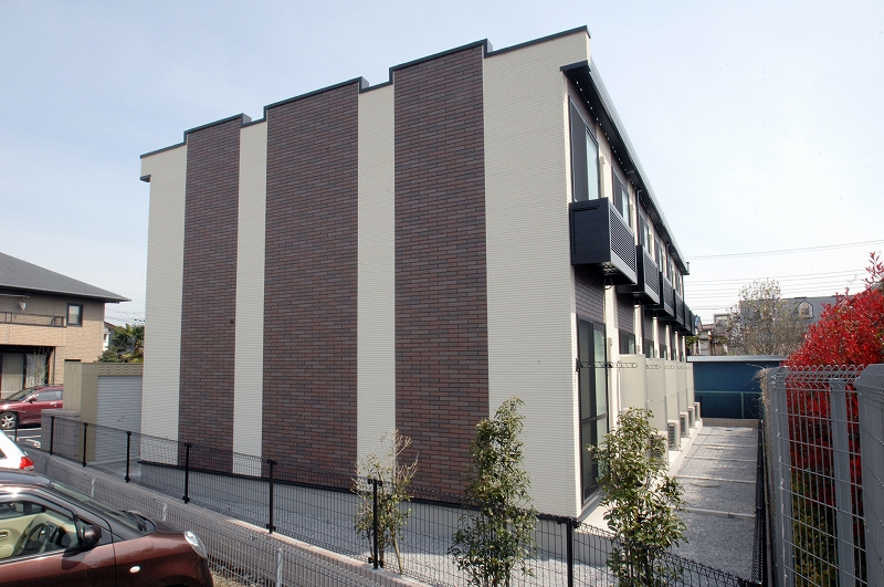 原市駅より徒歩8分 1階 築15年7ヶ月の賃貸物件