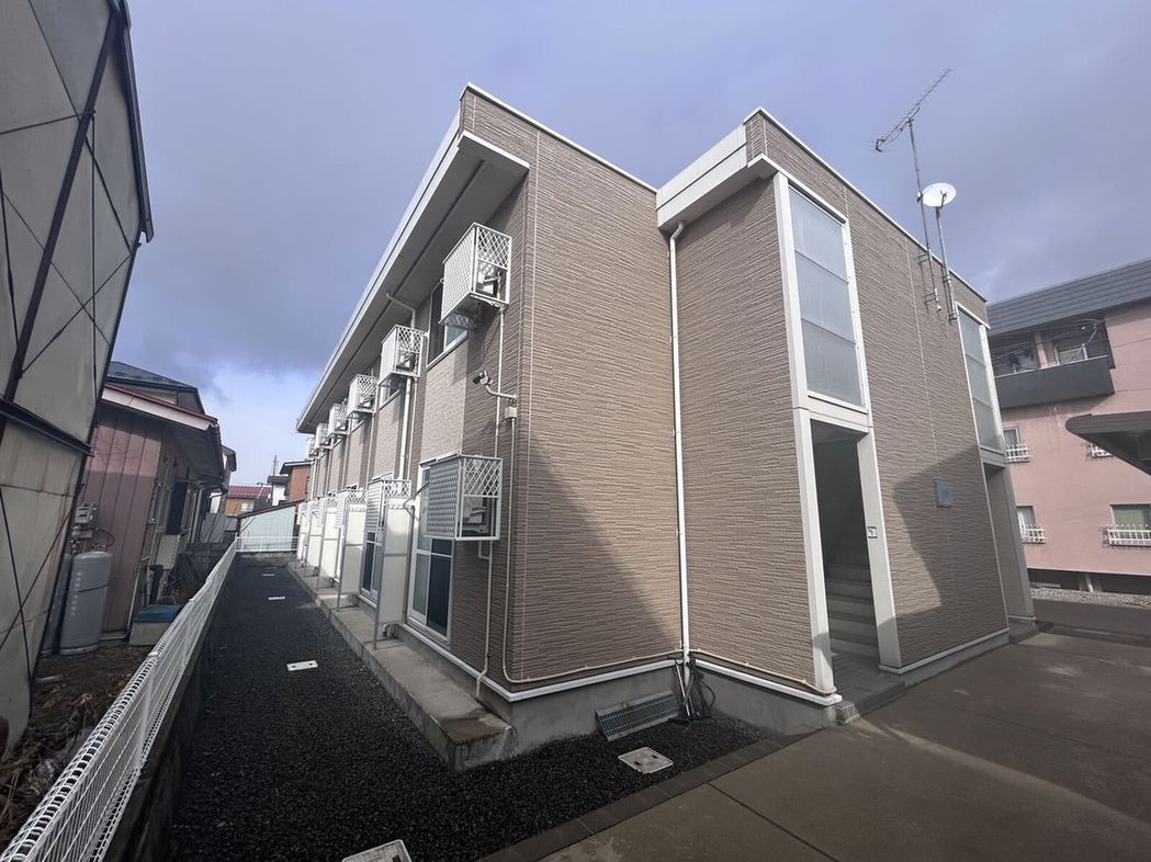 会津若松駅より徒歩19分 築15年5ヶ月 2階建の賃貸物件