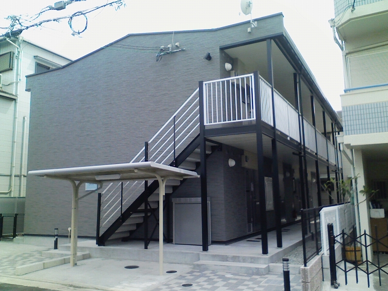 堺東駅より徒歩19分 築15年6ヶ月 2階建の賃貸物件