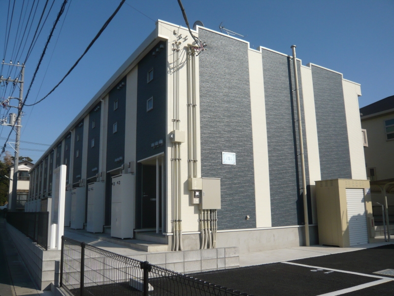 館山駅より徒歩12分 築14年11ヶ月 2階建の賃貸物件