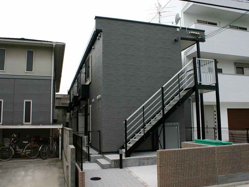 浅香山駅より徒歩6分 築15年5ヶ月 2階建の賃貸物件