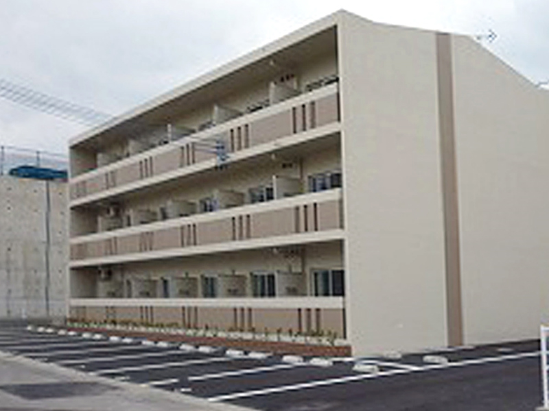 おもろまち駅より徒歩12分 築13年 3階建の賃貸物件