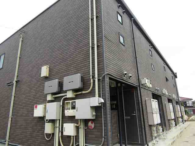 五香駅より徒歩17分 築13年9ヶ月 2階建の賃貸物件