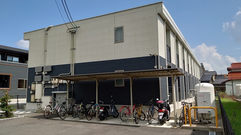 松江駅よりバス26分 築13年3ヶ月 2階建の賃貸物件