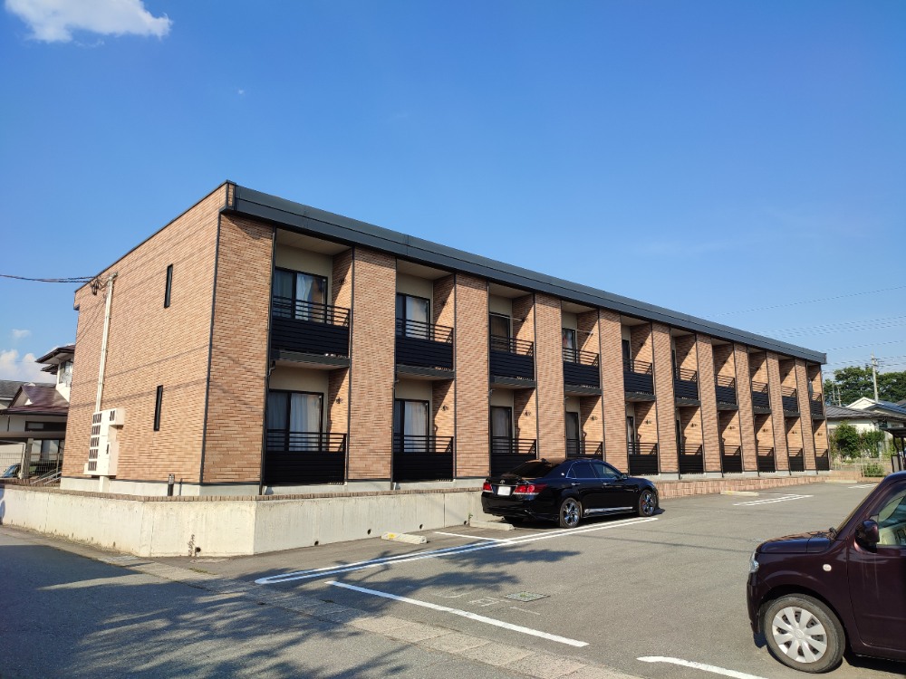 高擶駅より徒歩11分 築11年8ヶ月 2階建の賃貸物件