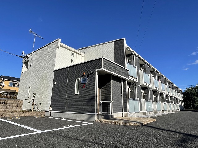 西八王子駅よりバス22分 築11年2ヶ月 2階建の賃貸物件