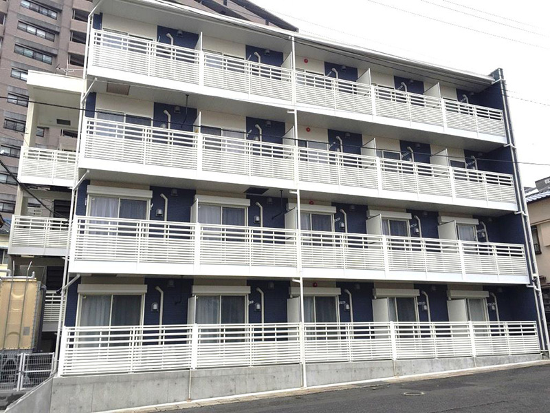中佐世保駅より徒歩11分 築10年8ヶ月 4階建の賃貸物件