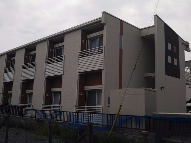 羽生駅より徒歩4分 築10年10ヶ月 2階建の賃貸物件