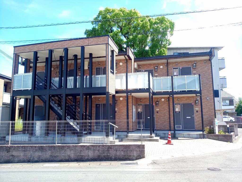 紀伊田辺駅より徒歩15分 築10年3ヶ月 2階建の賃貸物件