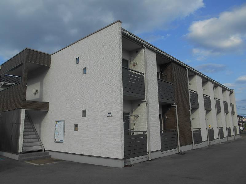 卸町駅より徒歩8分 築9年8ヶ月 2階建の賃貸物件