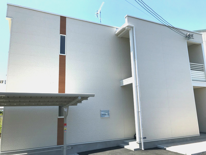 和泉府中駅よりバス7分 築7年10ヶ月 2階建の賃貸物件