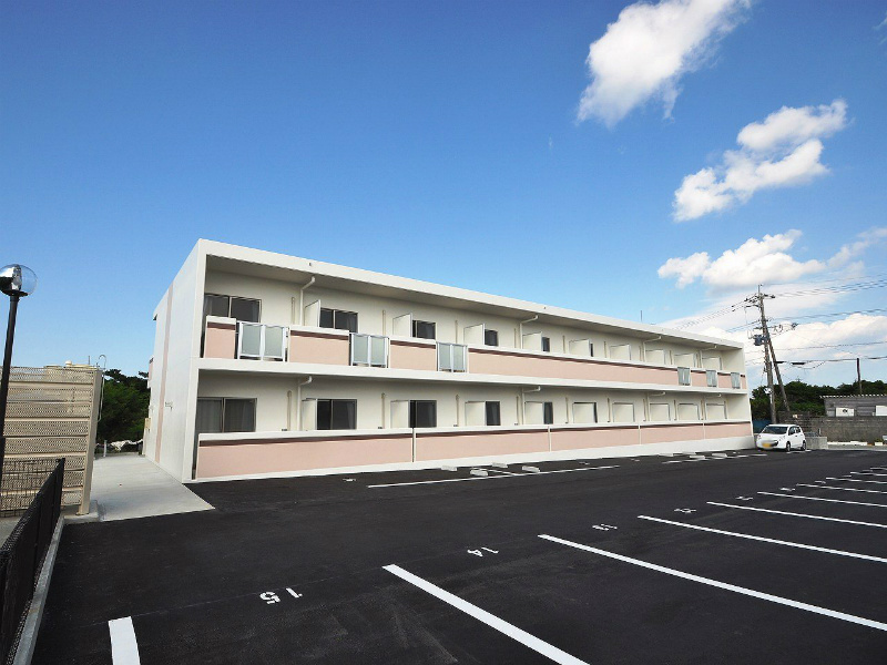 県庁前駅よりバス55分 築9年4ヶ月 2階建の賃貸物件