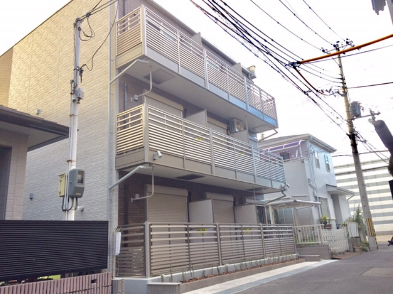 魚崎駅より徒歩5分 築9年7ヶ月 3階建の賃貸物件