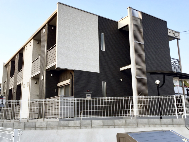 新鉾田駅より徒歩4分 築9年4ヶ月 2階建の賃貸物件
