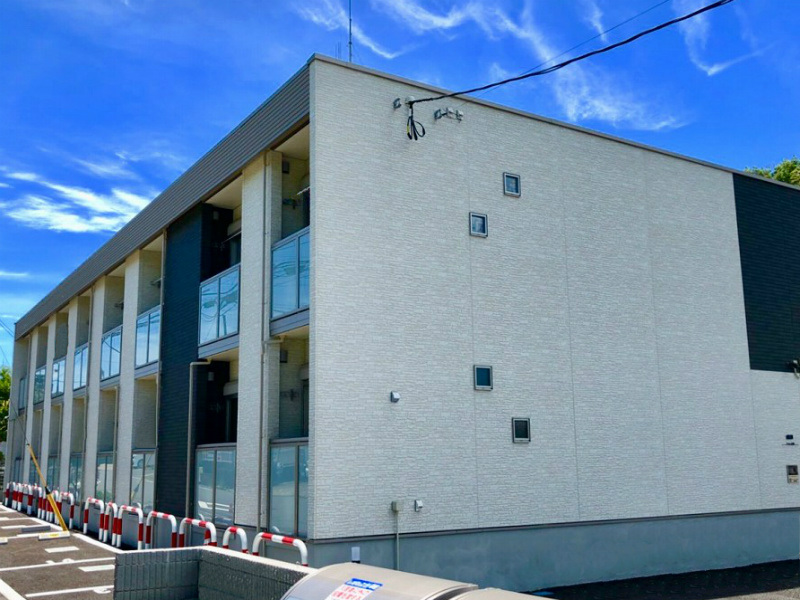 小林駅より徒歩5分 築8年6ヶ月 2階建の賃貸物件
