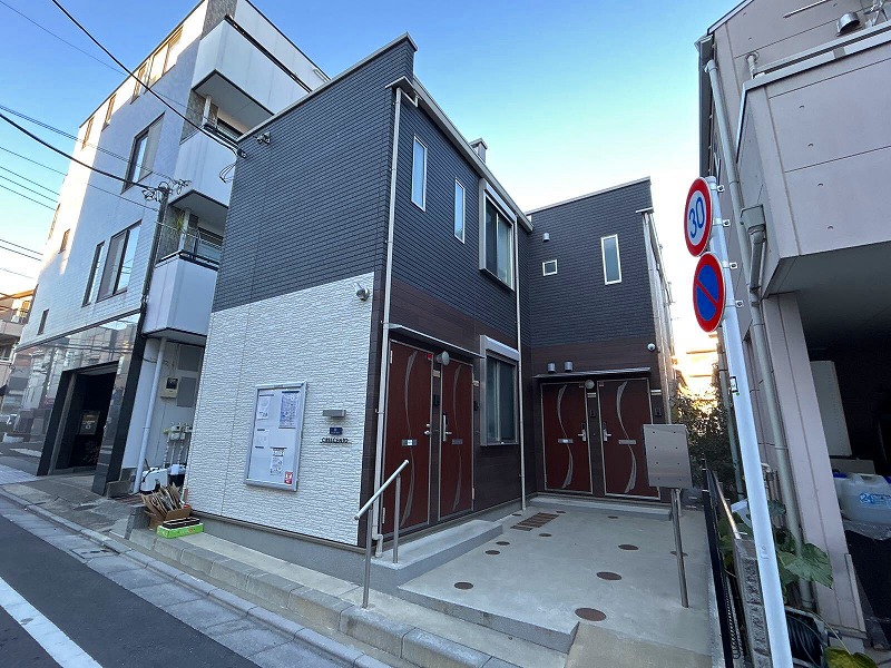 東武練馬駅より徒歩6分 築8年1ヶ月 2階建の賃貸物件