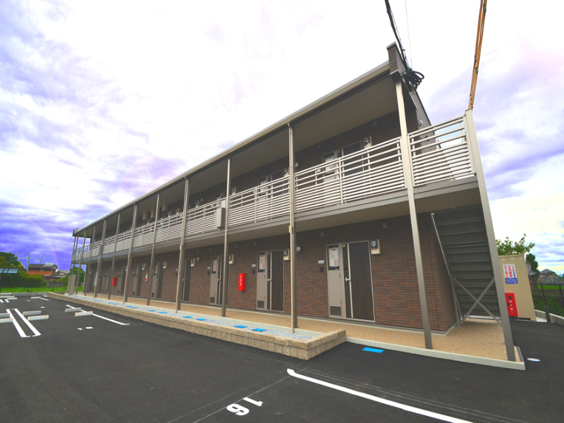 築城駅より徒歩6分 築7年5ヶ月 2階建の賃貸物件